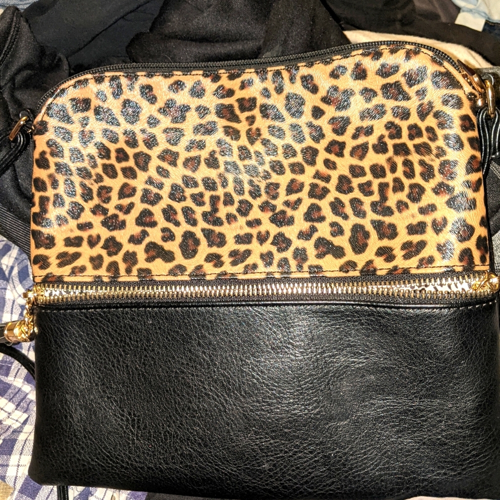 Crossbody purse
